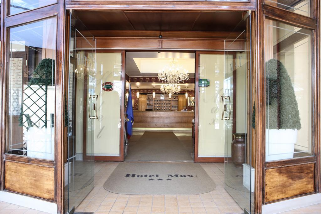 Hotel Max Aversa Exterior photo